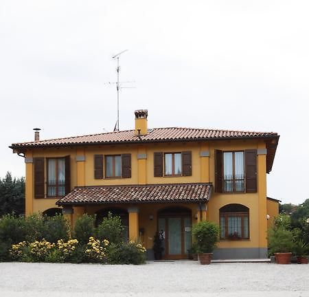 Agriturismo Gaggioli Borgo Delle Vigne Zola Predosa Luaran gambar