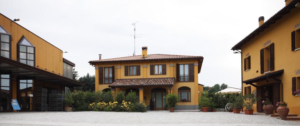 Agriturismo Gaggioli Borgo Delle Vigne Zola Predosa Luaran gambar