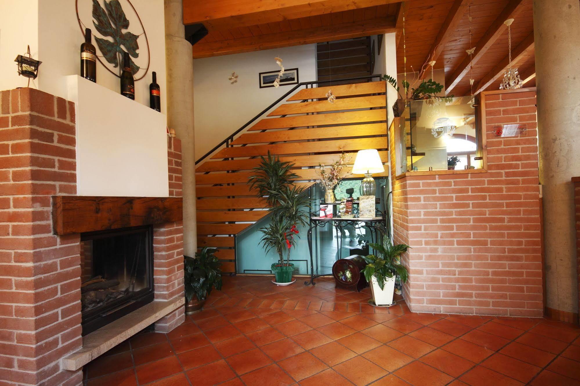 Agriturismo Gaggioli Borgo Delle Vigne Zola Predosa Luaran gambar